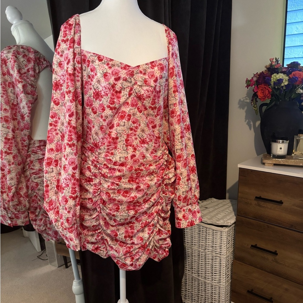 Coquette Pink Floral Backless Dress - Picture 8 of 8